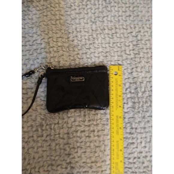 Coach Patent Leather Wristlet Black Y2k - Picture 8 of 9